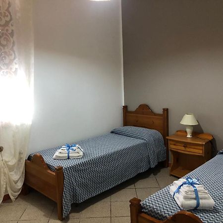 Villa Gabriella Менфи Экстерьер фото